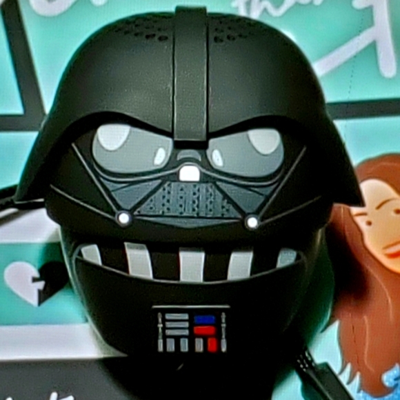 🔴NIB! Darth Vader Bluetooth Speaker - Picture 1 of 4